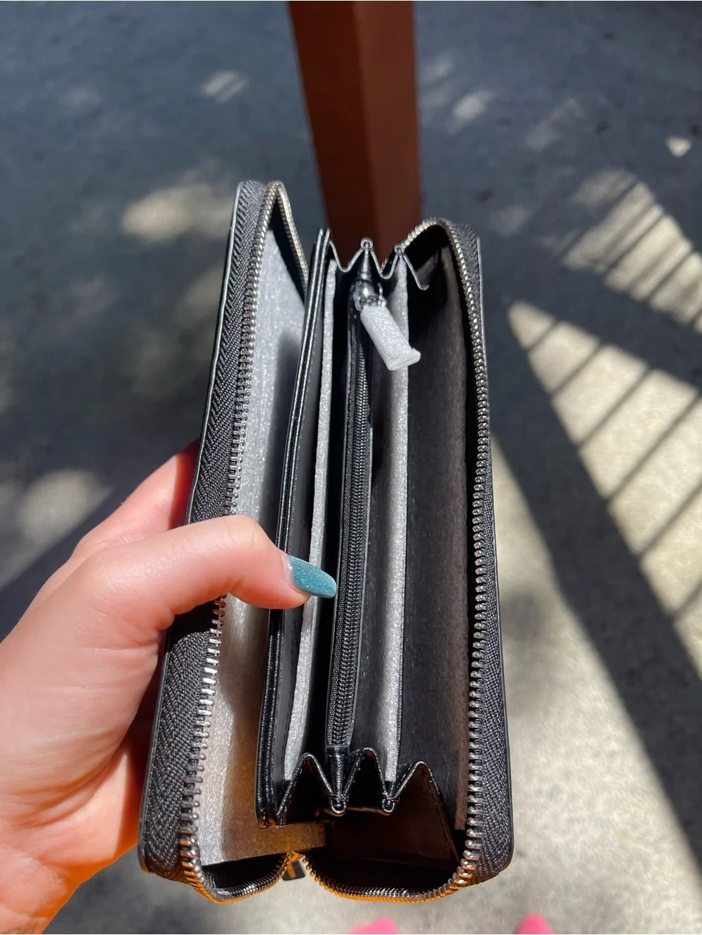Michael Kors Black/Gray Signature Zip Wallet